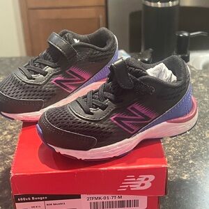 New Balance size 7 toddler sneakers